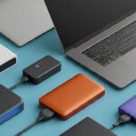 Random external hdd depictions and a laptop